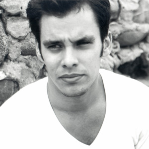 Alek Vila photo 2000