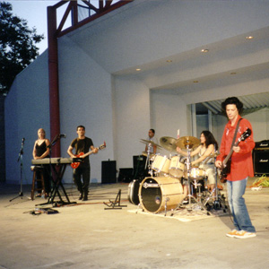 Alek Vila photo 2002 #2